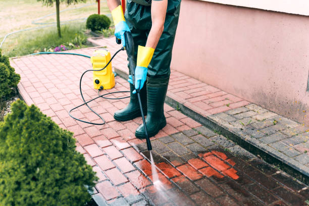 Best Deck Pressure Washing  in Clifton Knolls Mill Creek, NY
